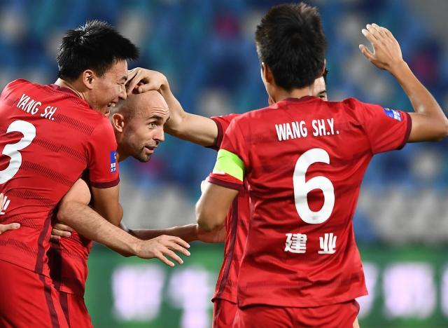 开云体育-【中超】王上源点射何龙海扳平 河南1比1战平申花