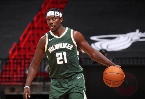 开云-【人物】从1比4到2比0 霍勒迪促使雄鹿完成蜕变